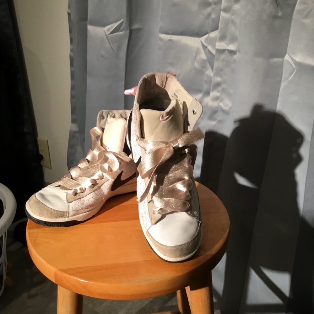 Super cute Nike dunks